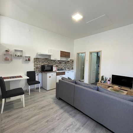 Apartman Arthur Kikinda Buitenkant foto