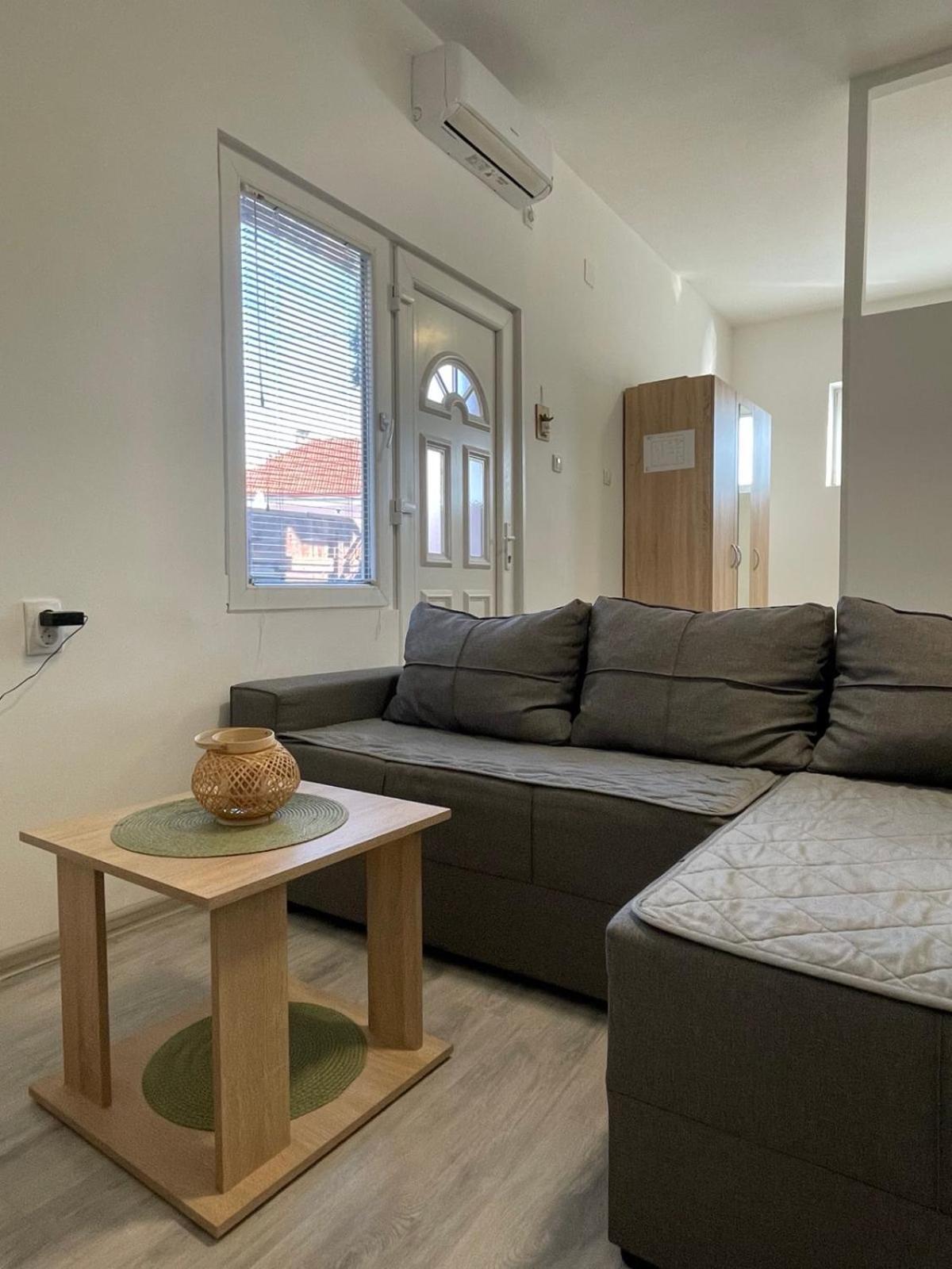 Apartman Arthur Kikinda Buitenkant foto